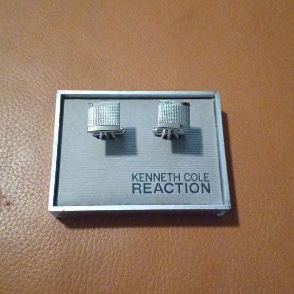 Kenneth Cole Reaction Other - 🍭NEW Kenneth Cole cufflinks